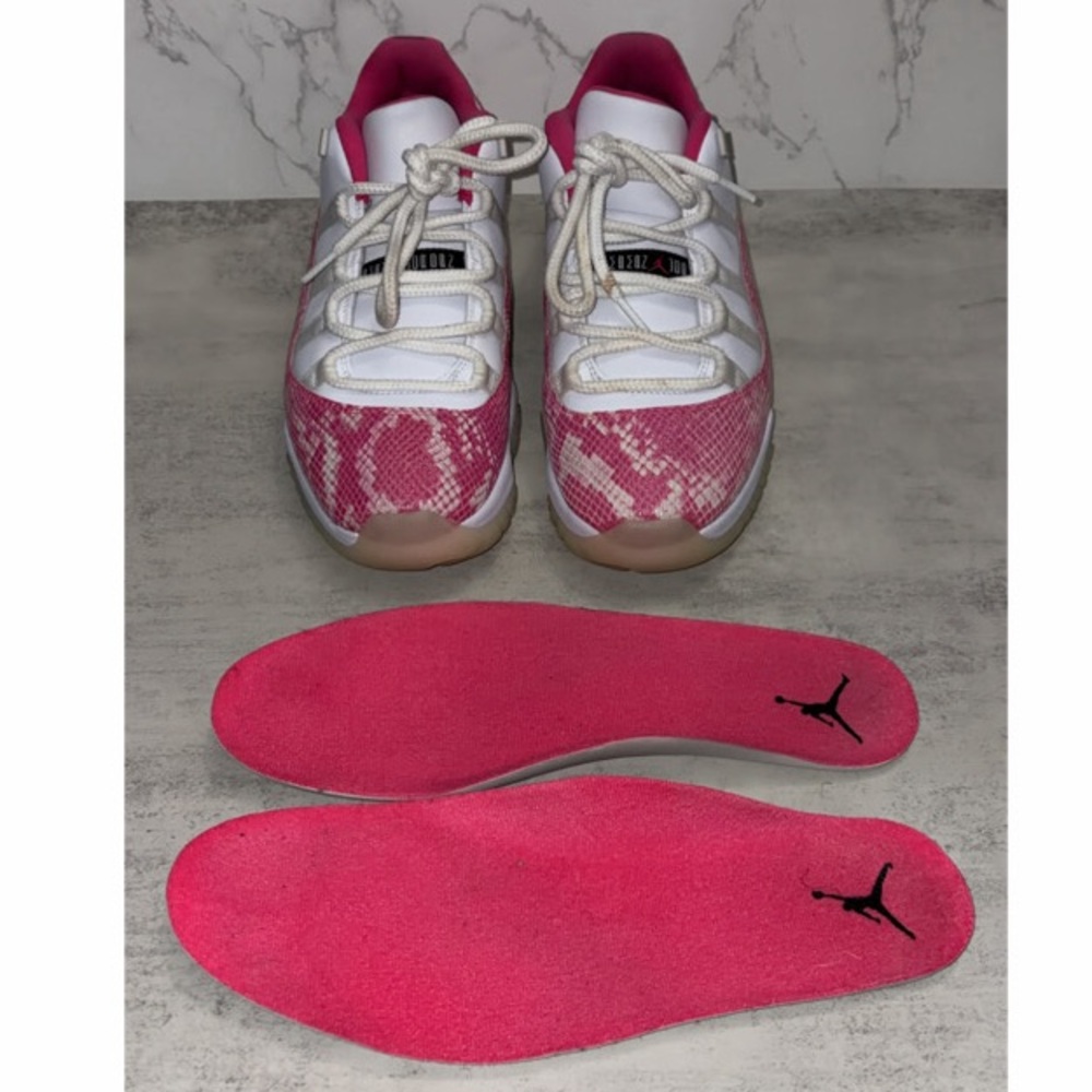Jordan 11 Retro Low Pink Snakeskin - Picture 3 of 9
